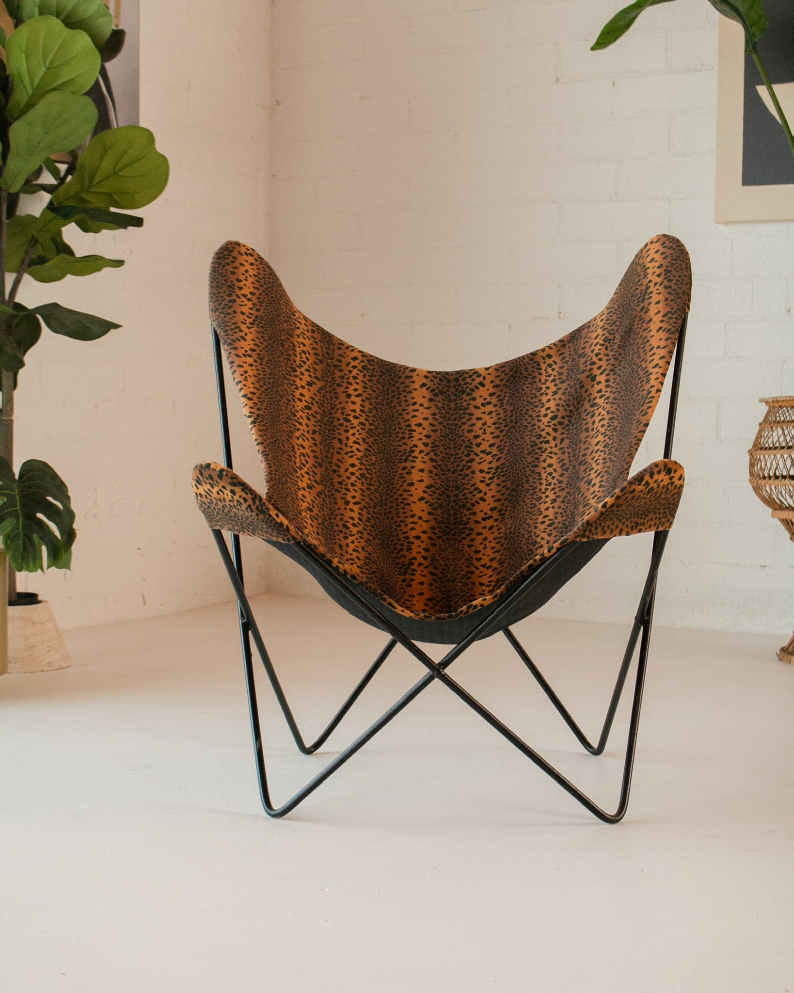 hex bungee chair black