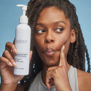 Model Holding bioBare Clear Complexion Cleanser