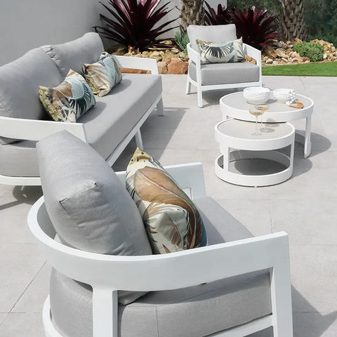 Tropique Tropicalia Gilver Outdoor Cushion on Outdoor Elegance Ubud Lounge