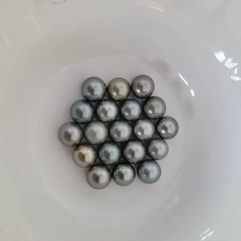 Tahitian Pearls Information | The South Sea Pearl
