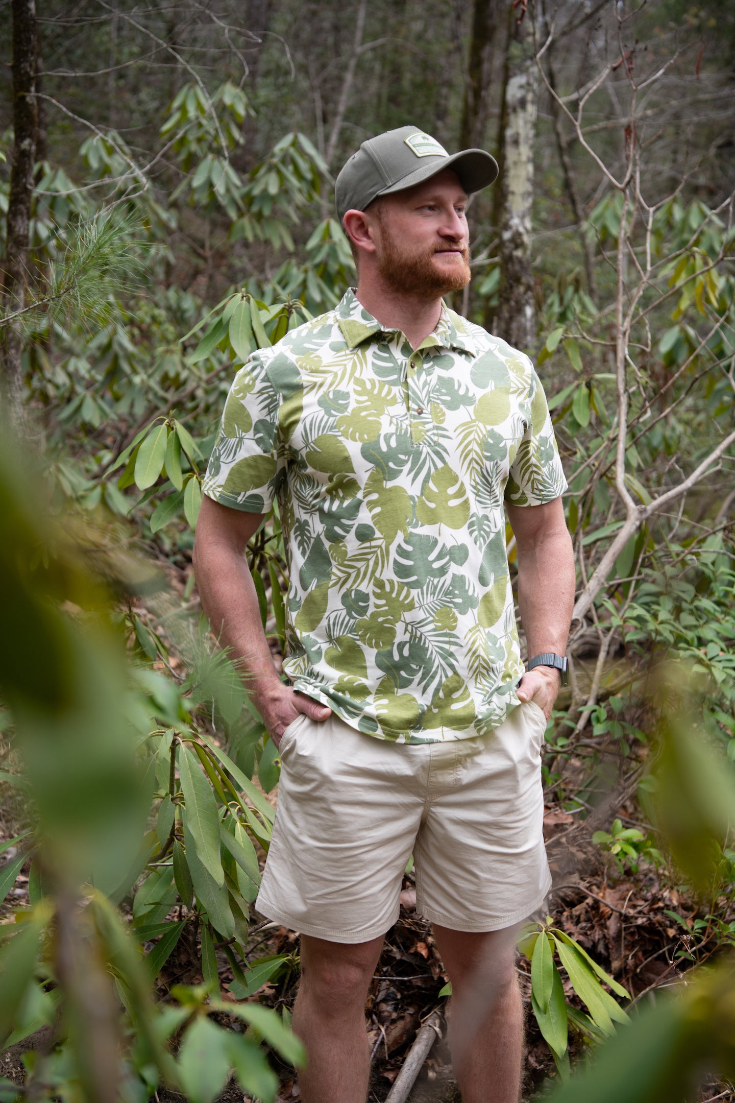 Mens_Botanical_Polo_Oatmeal_Stretch_Poplin_Deck_Short_Oatmeal_Topo_Hat_001