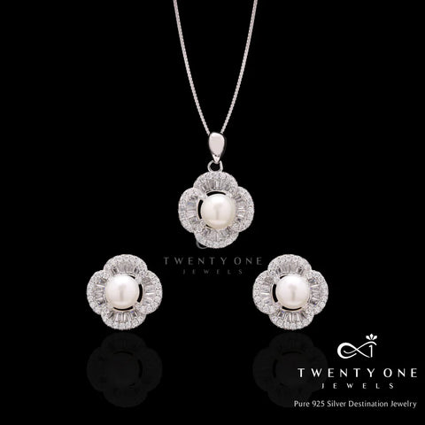 Roma Fresh Water Pearl Pendant Set - Twenty One Jewels