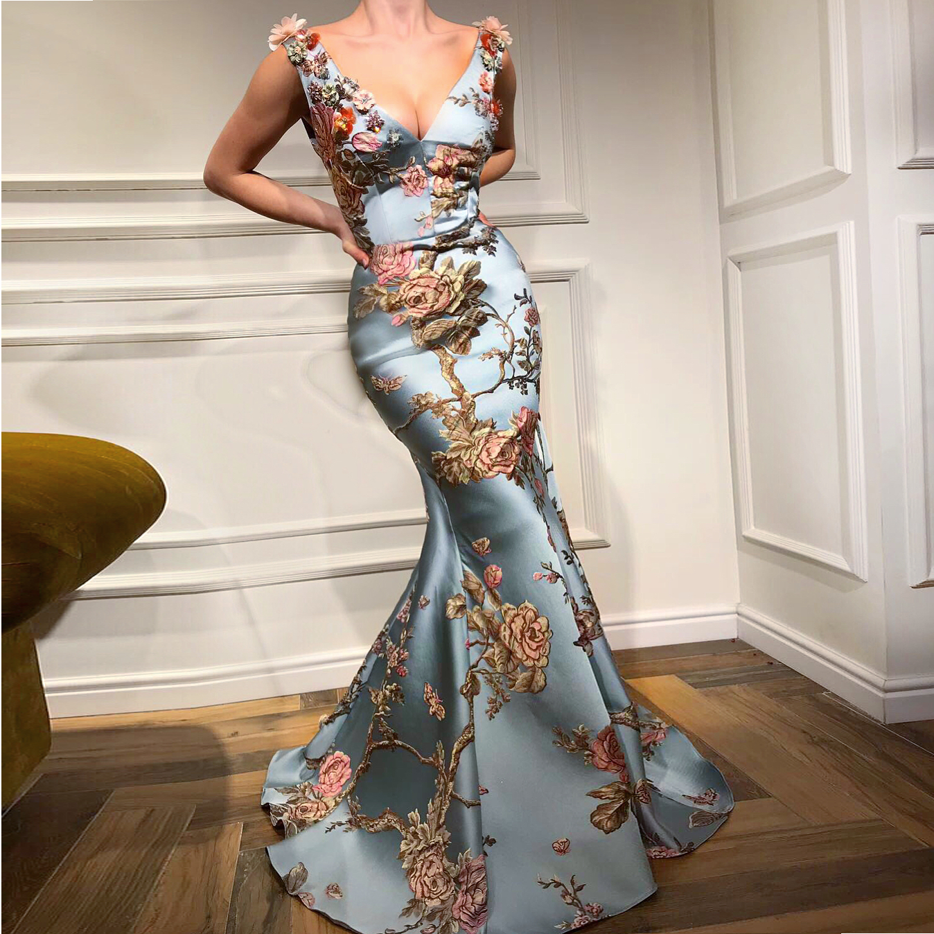Sexy sleeveless  Embroidery Printed Fishtail Dress
