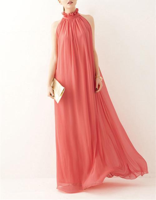 A Bohemian Gown With A Round Collar And A Chiffon sleeveless Dress