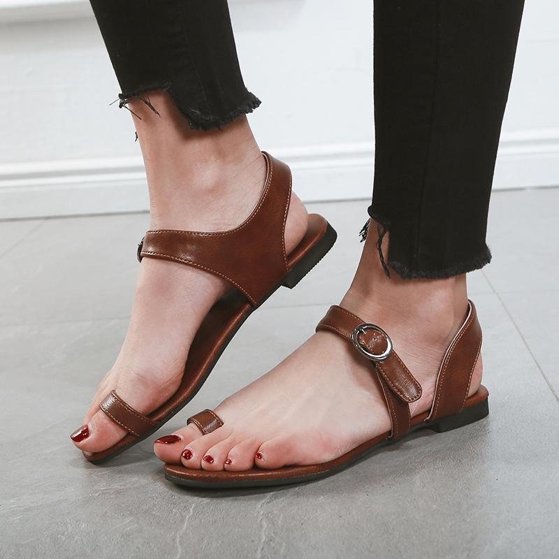 Fashion Retro   Toe Buckle Flat Sandals