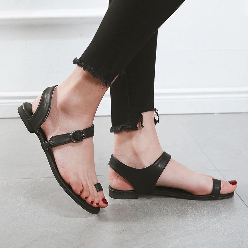 Fashion Retro   Toe Buckle Flat Sandals