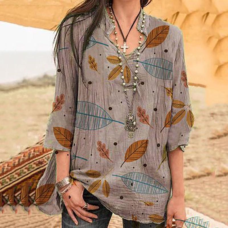 Women's Three-Quarter Sleeve Loose Digital Print Pattern V-Neck Shirt