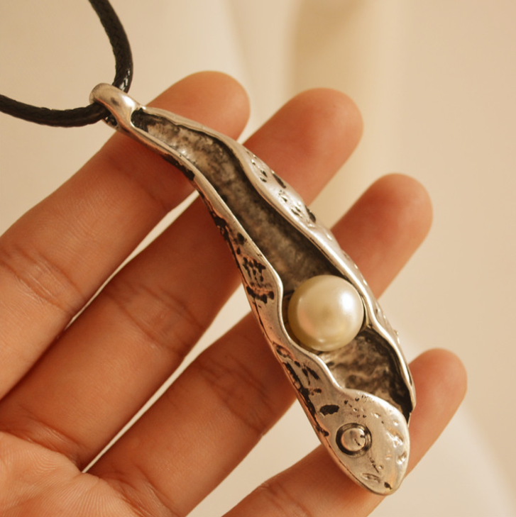 Ancient silver old pearl fish necklace