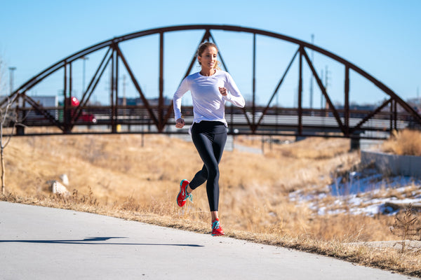 Newton Running Women's Distance S 11 in motion