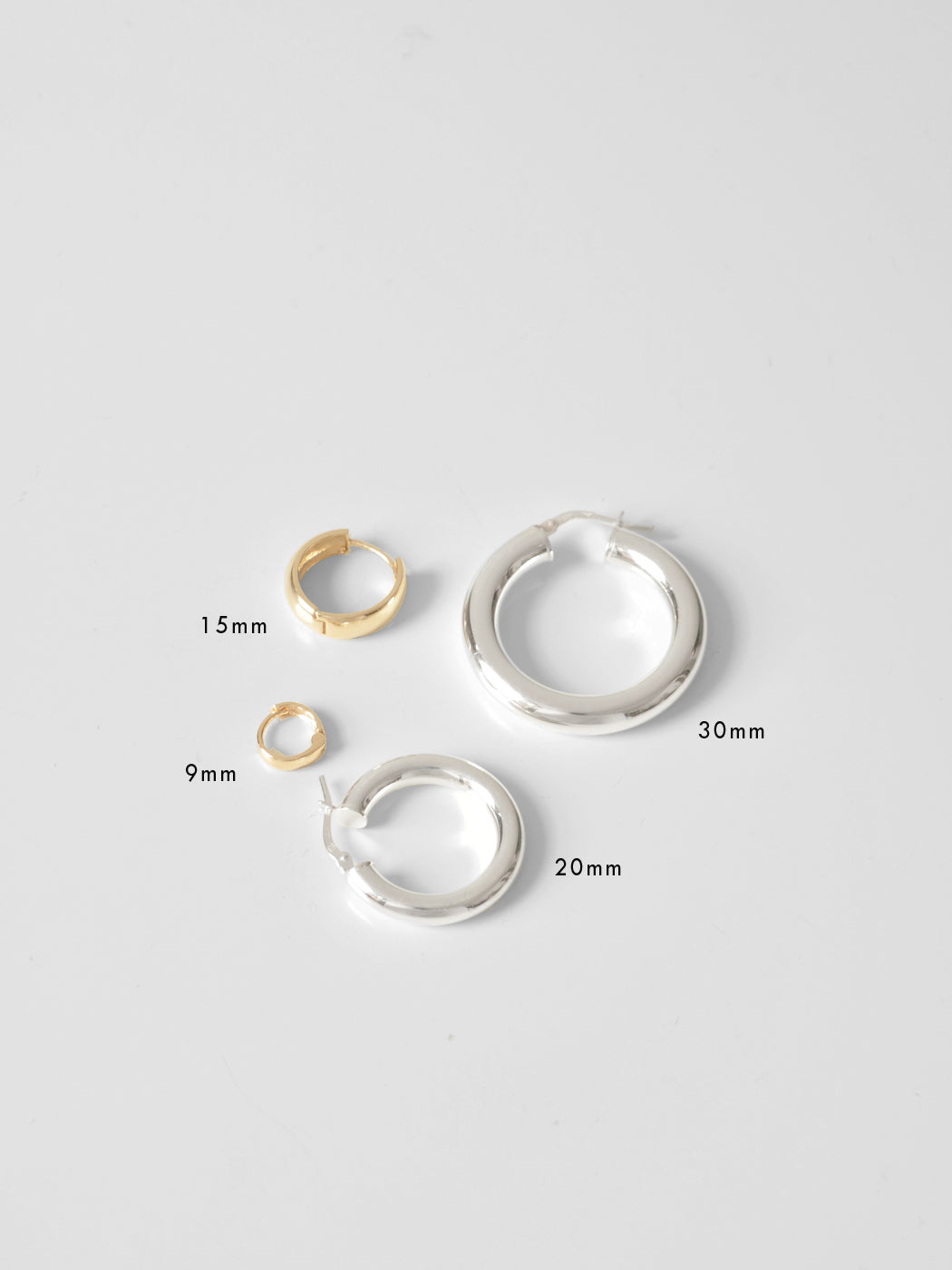 Xanthi Clicker Hoops 15mm / 14k