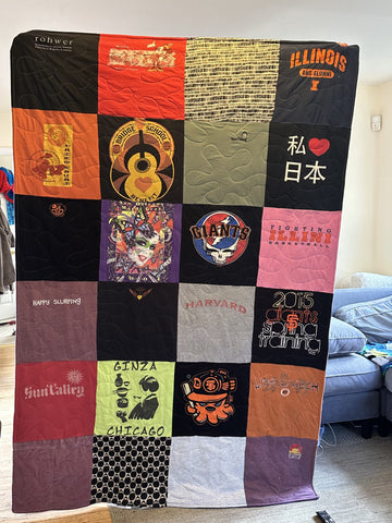 A Closer Look at Erin B.'s Memorial T-Shirt Quilt