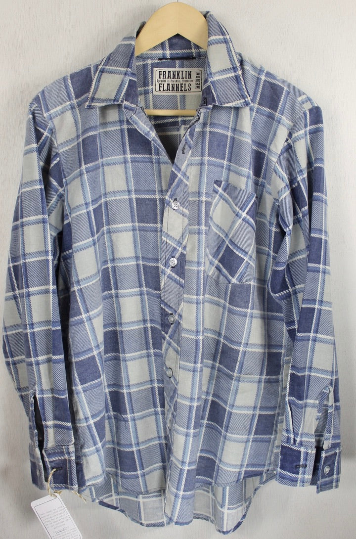 Fanciful Retro Light Blue Flannel with Eagle Size Medium – FranklinFlannels