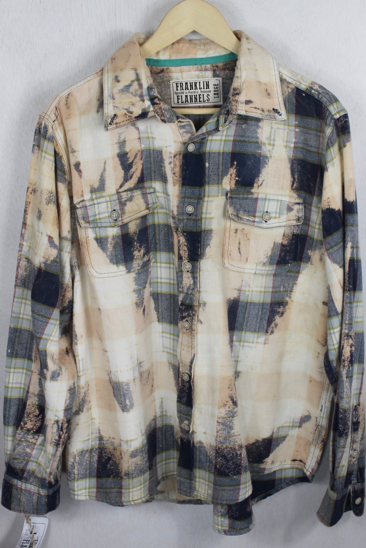 Vintage Cream and Blue Flannel Size Large – FranklinFlannels