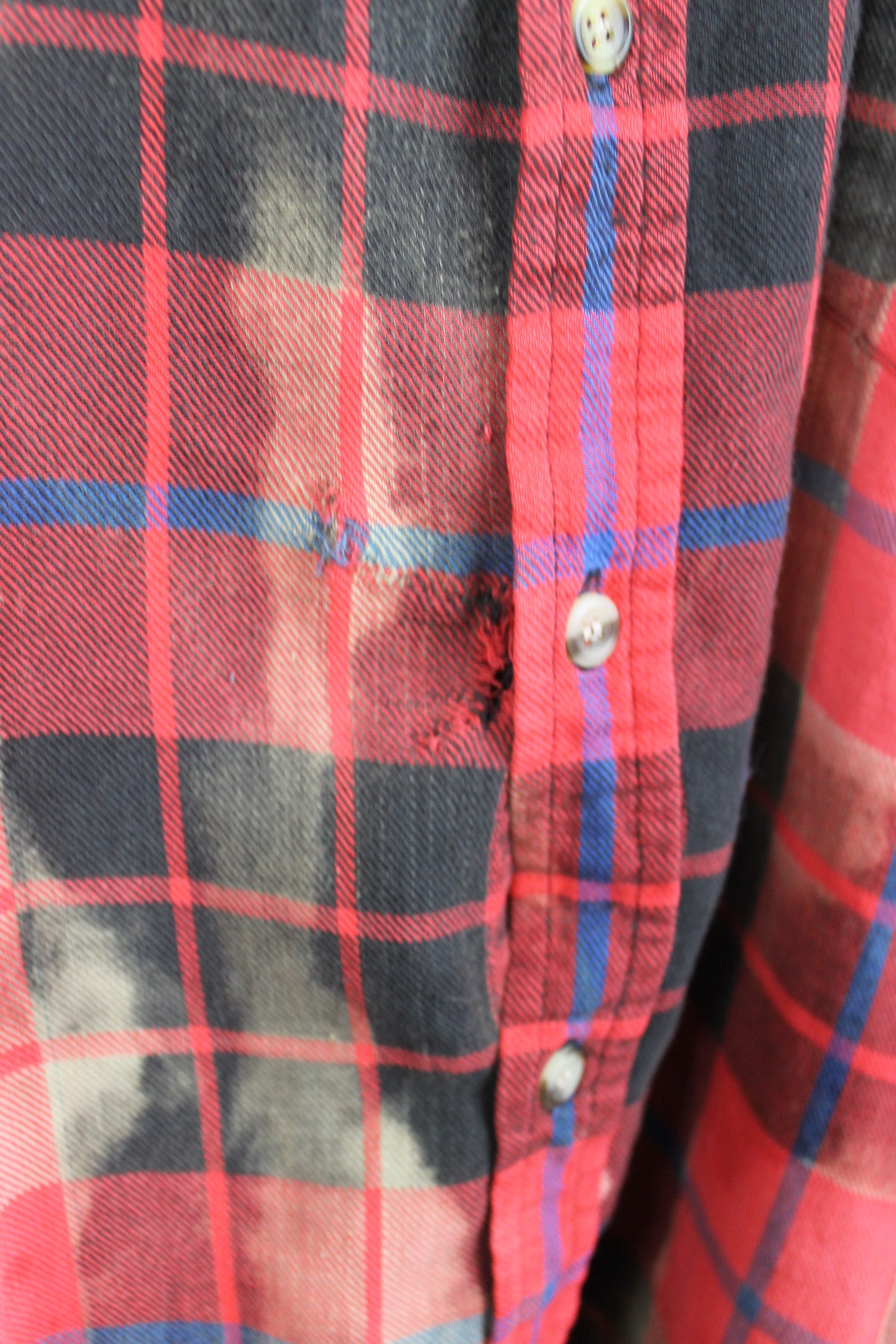 Grunge Red and Black Flannel Size XL – Franklin Flannels