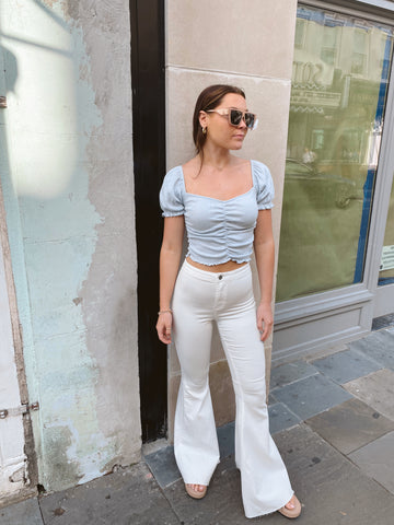 How To Wear White Pants In Fall - fashionsy.com