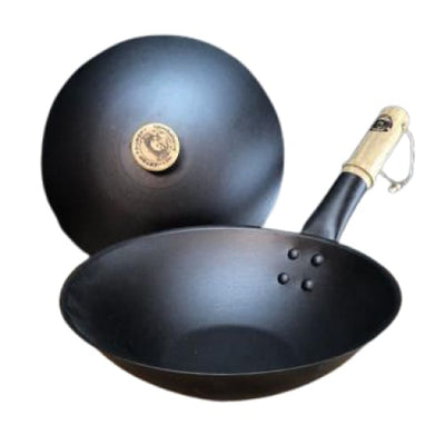 13 (33cm) Spun iron wok with lid