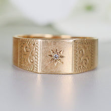 Load image into Gallery viewer, Vintage engraved diamond ring in yellow gold