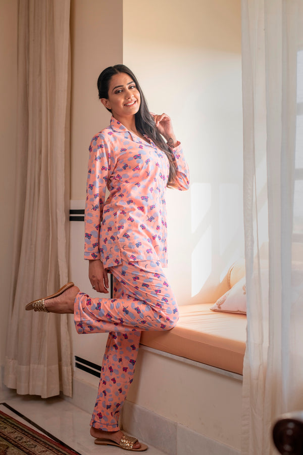 Mahima Gupta looks stunning as she poses in night suit | Bhojpuri Movie  News - Times of India