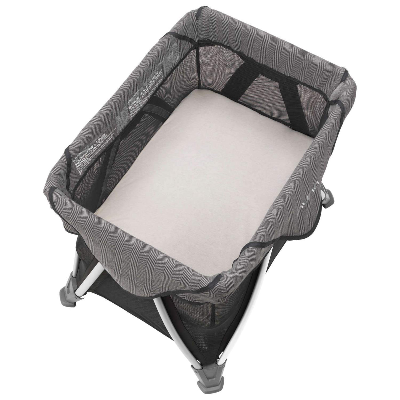 nuna travel cot dimensions