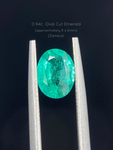 Single Oval 8.11x6.16mm Medium Strong slightly bluish Green, Very Slightly Included, Very Good cut, Zambian (Oil Treatment) Would Retail in the range of $1600-2000CAD