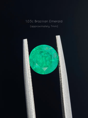Single Rnd DC 6.96x6.94mm Medium Strong very slightly bluish Green, Very Slightly Included, Excellent cut, Brazil (Oil Treatment) would retail in the range of $3000-3500CAD