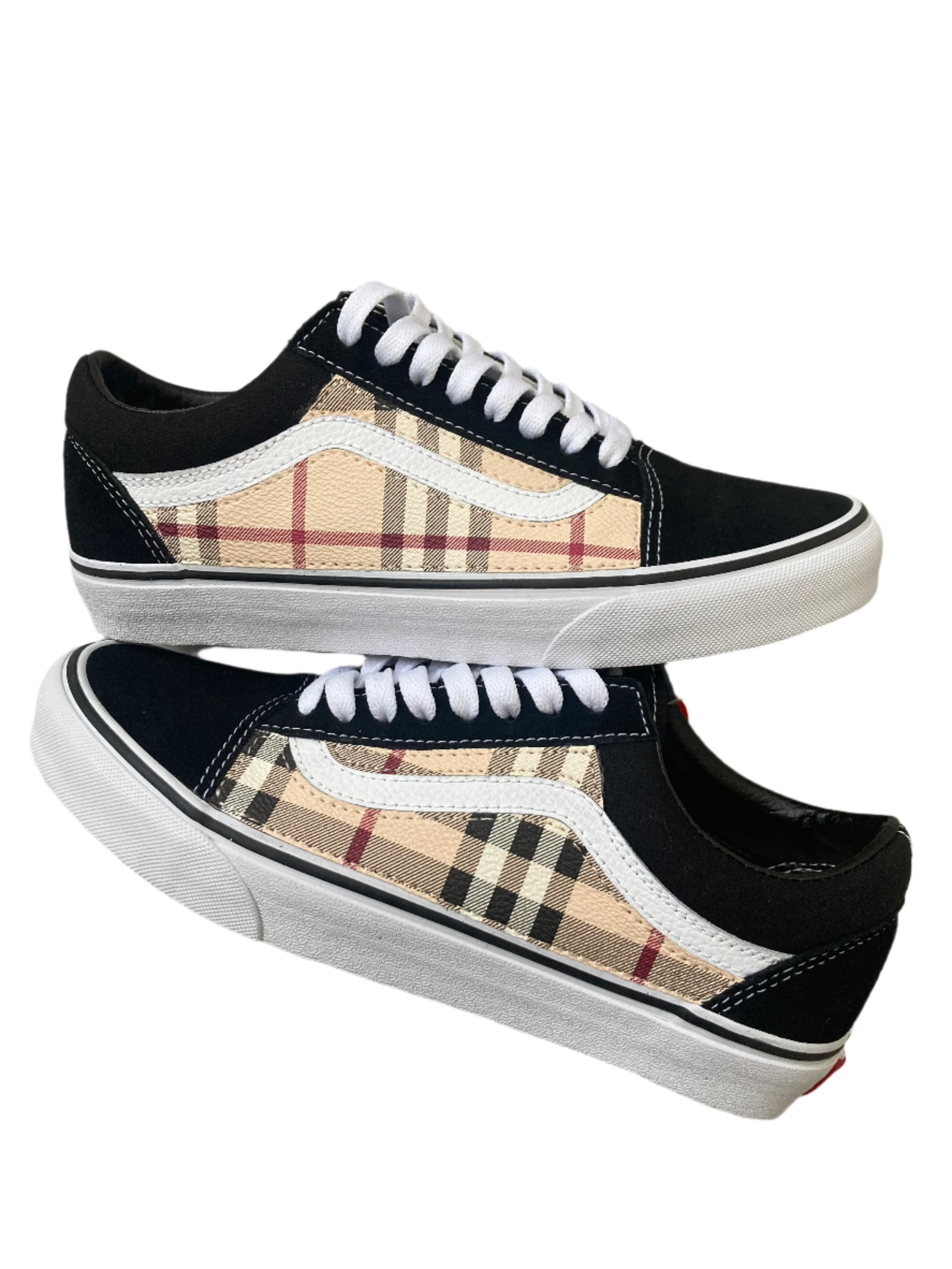 Arriba 72+ imagen burberry custom vans