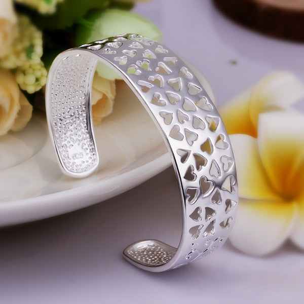 Chic Silver Plated Openwork Heart Bracelet For Women