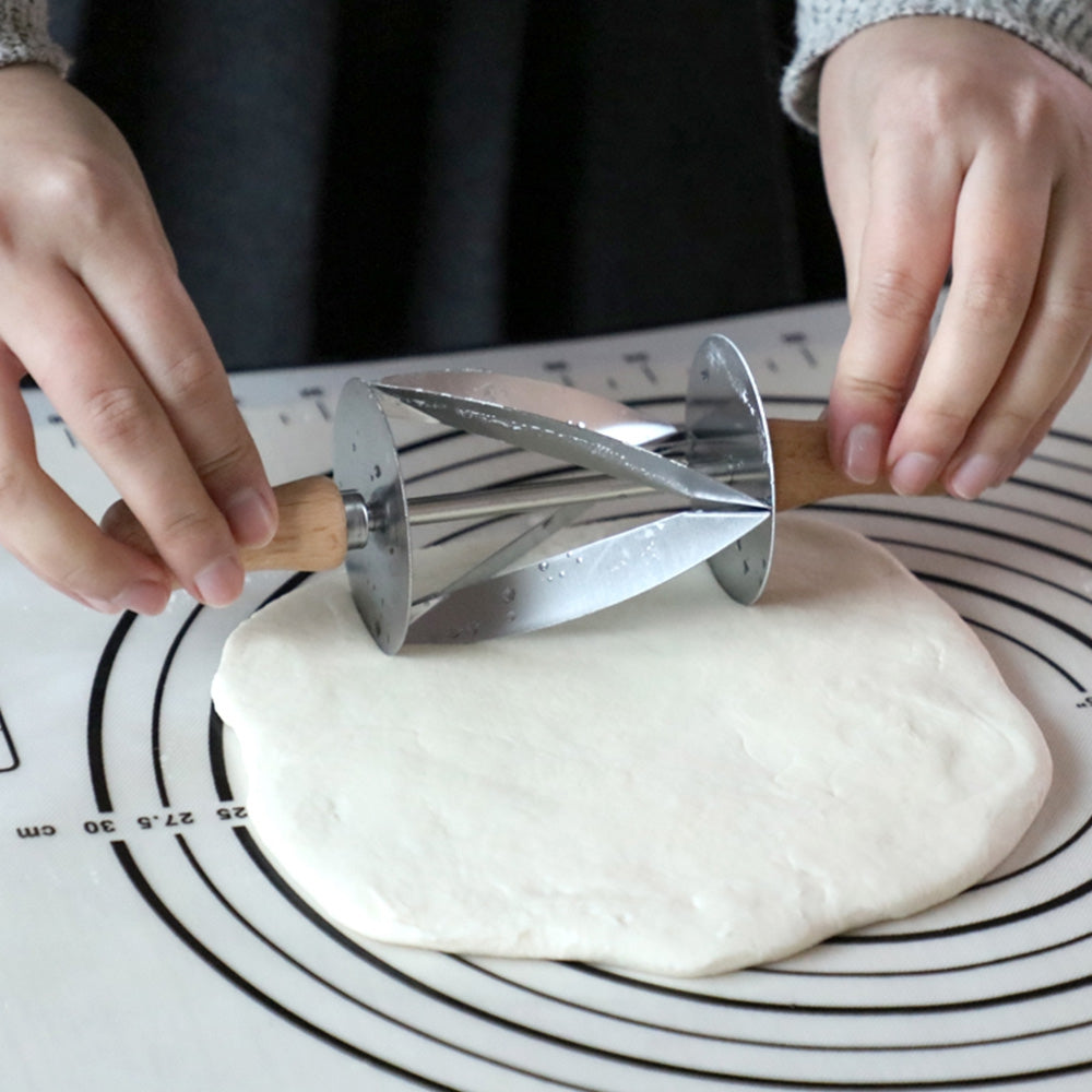 Dough Rolling Cutter Knife Croissant Bread Maker Mold