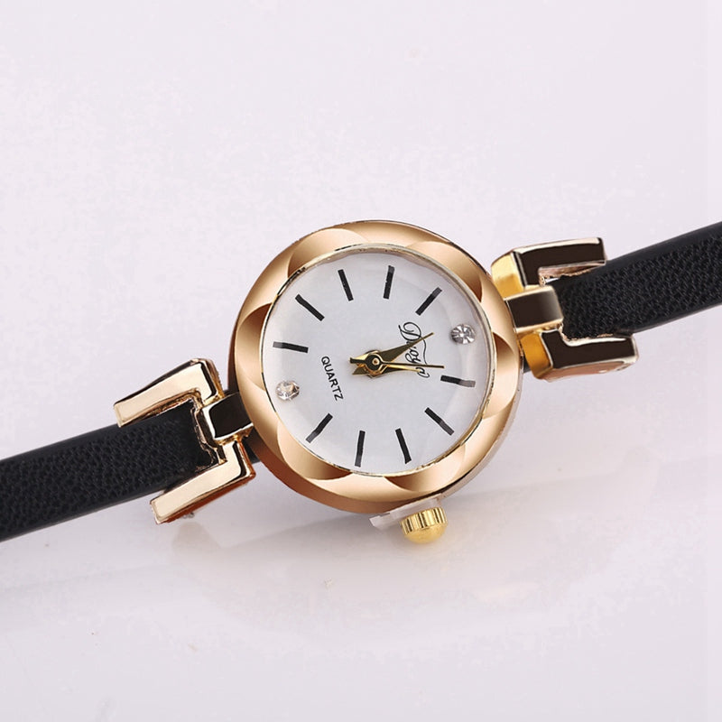 DUOYA D205 Women Circle Leather Bracelet Quartz Watch