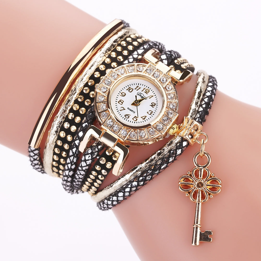 DUOYA D168 Women Leather Diamond Bracelet Watch With Key