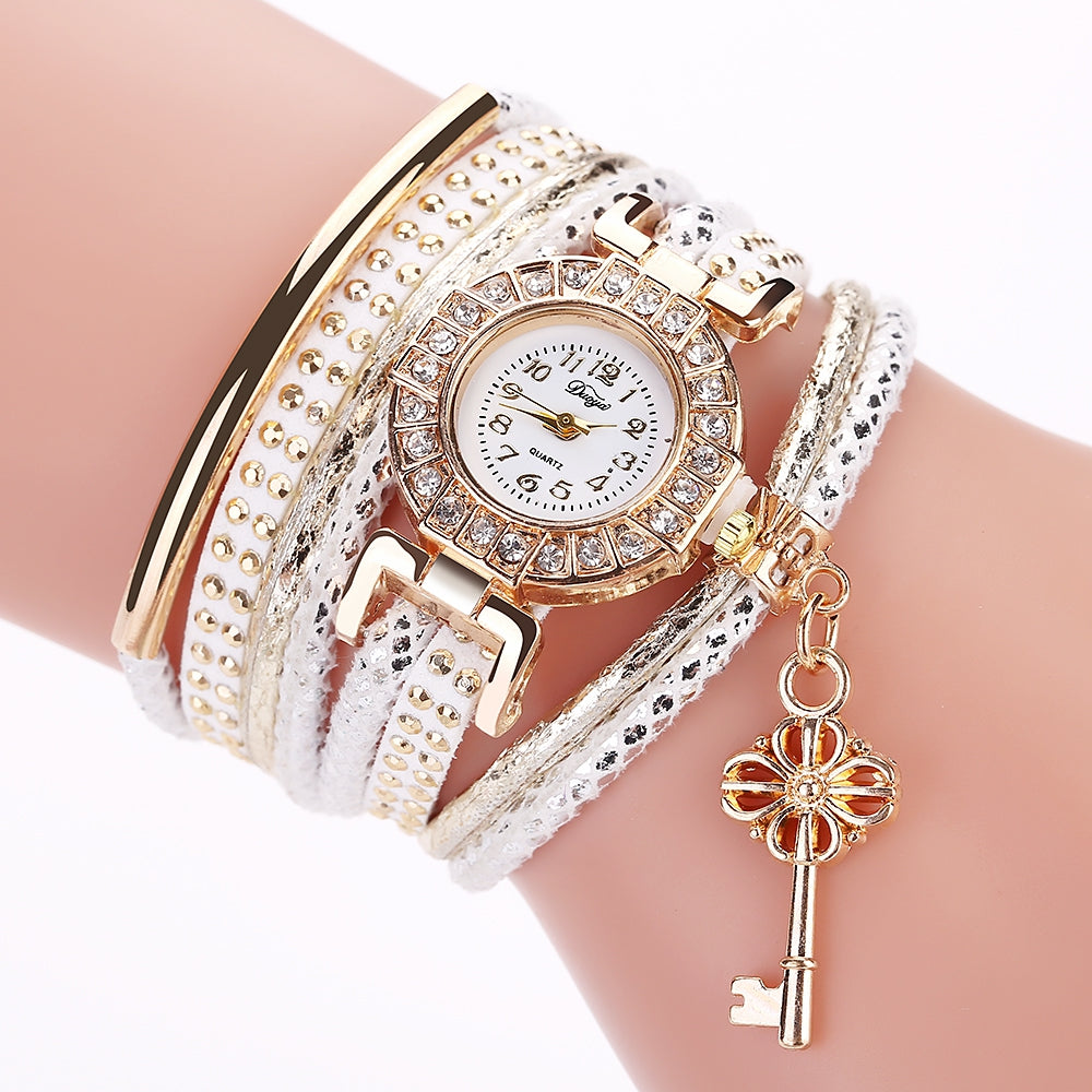 DUOYA D168 Women Leather Diamond Bracelet Watch With Key