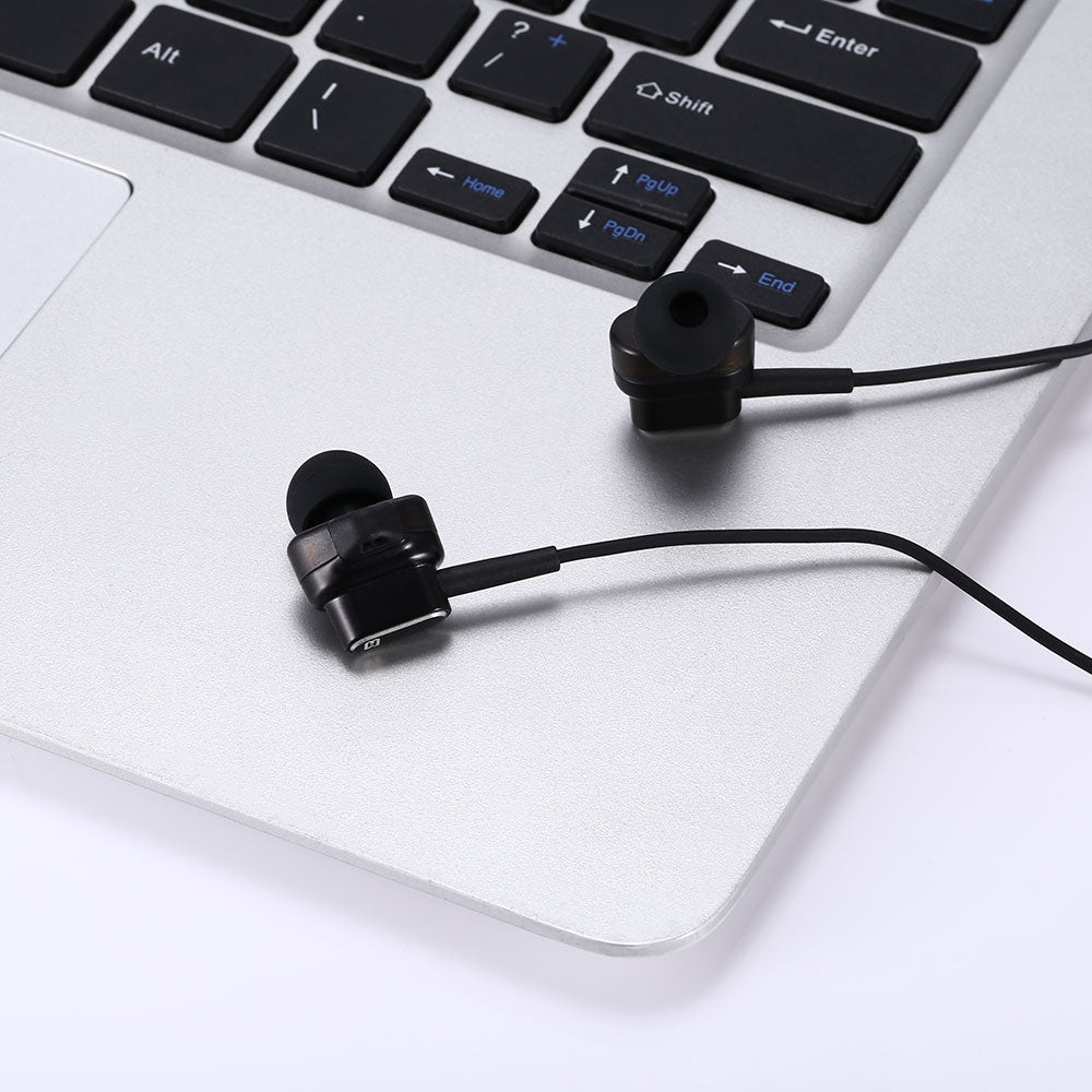 BYZ BS - SE806 In-ear Stereo Headphone 1.2m Cable Noise-isolating Earbud with Microphone