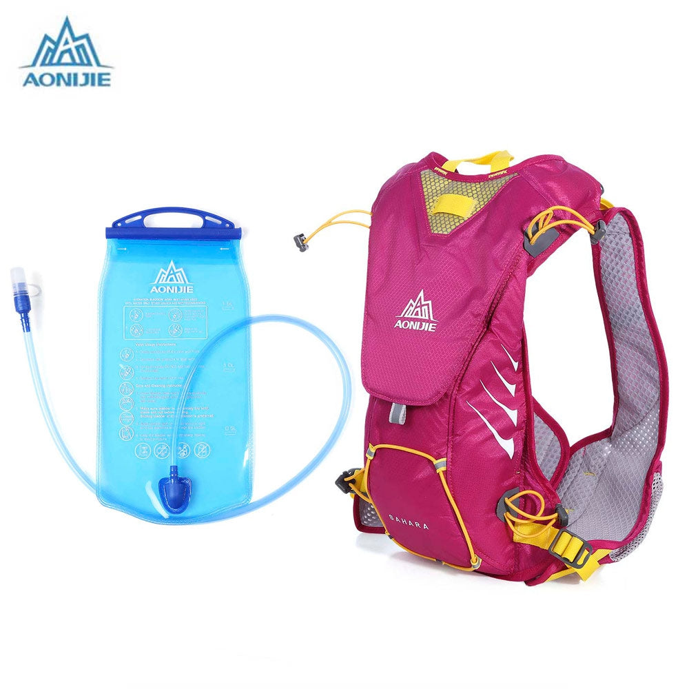 AONIJIE 8L Running Backpack with 1.5L Water Bag