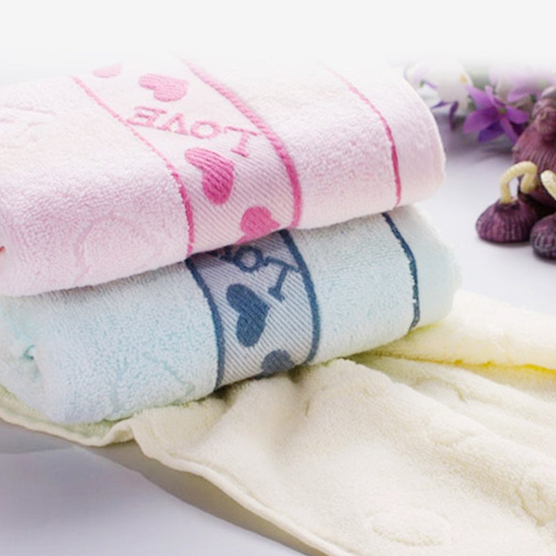 3 Pcs Home Washing Towels Set Modern Sweet Hearts Pattern Supple Face Towels