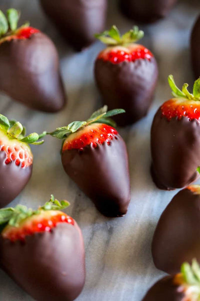 26 Romantic Dinner Recipes to Take Date Night to Another Level: Chocolate Covered Strawberries.
