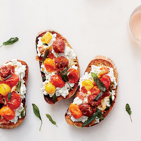 26 Romantic Dinner Recipes to Take Date Night to Another Level: Garlic Caprese Bread.