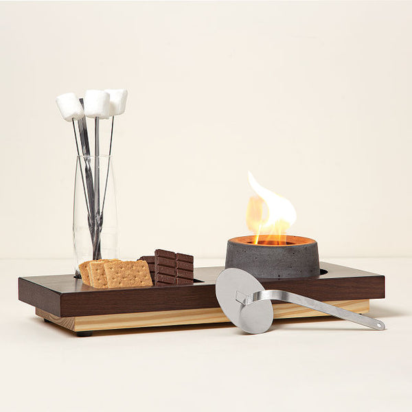 Indoor S’mores Fire Pit, the key to a romantic night and a perfect gift idea for him