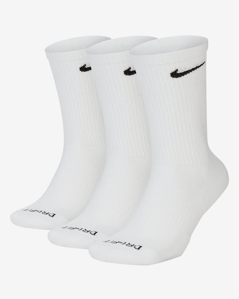 A pair of white Nike socks, an ideal gift for your husband