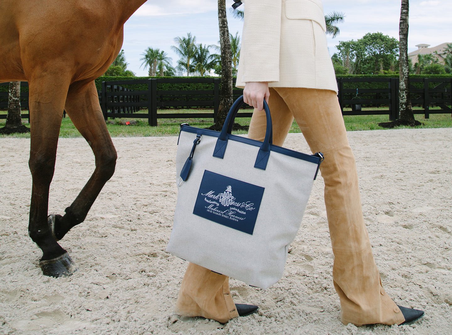 Share 83+ equestrian tote bags - in.cdgdbentre