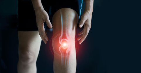 Man with inflammation in his knee