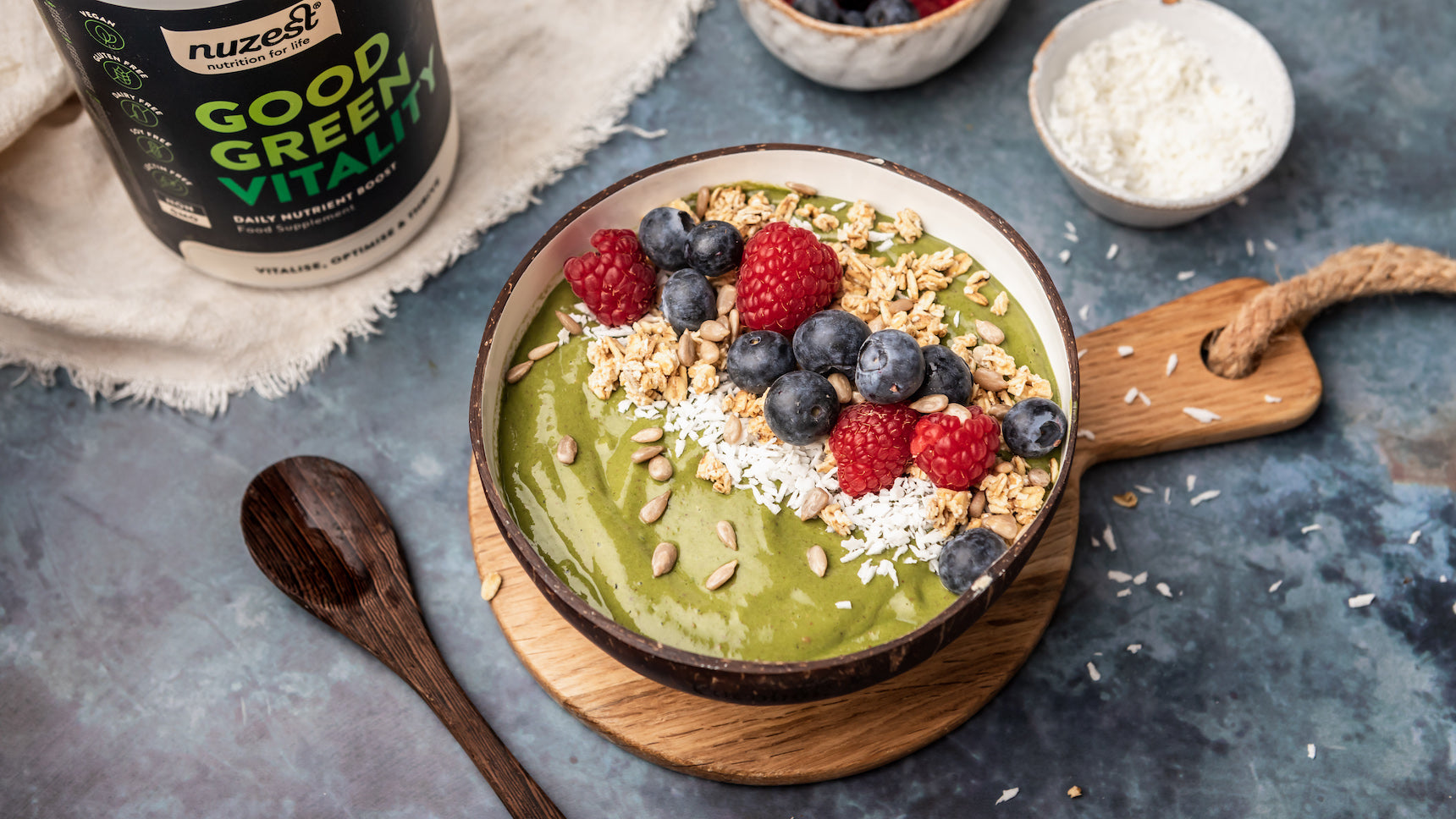 Superfood Green Smoothie Bowl - Nuzest