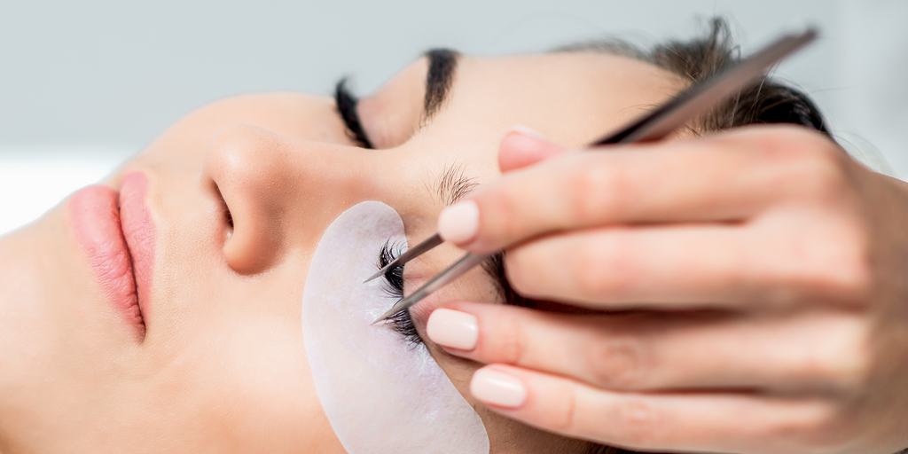 The Right Time to Get Lash Extensions