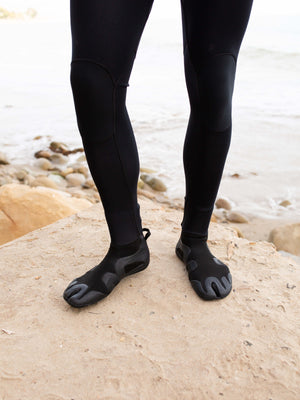 Image of Vissla 7 Seas 3mm Split Toe Booties in undefined