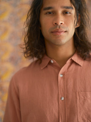 Image of One Pocket Shirt in Olde Brick Linen