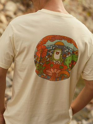 Image of Snail Frog Tee in Super Natural