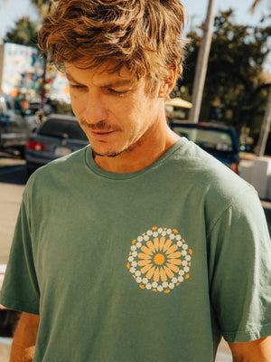 Image of Stile Tee in Wakame