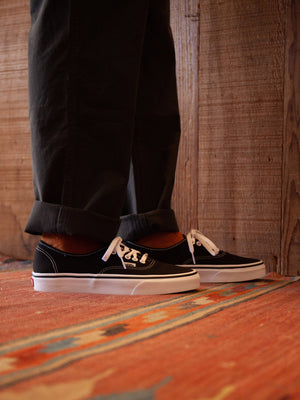 Image of Vans Authentic - Black in undefined