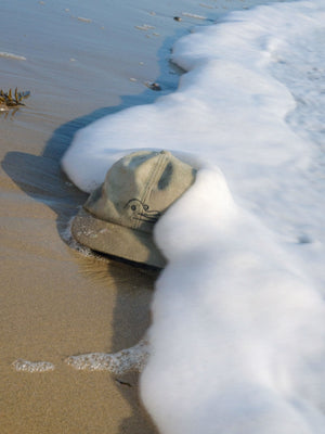 Image of Vans / Mollusk Dolphin Jumper Hat in Wakame
