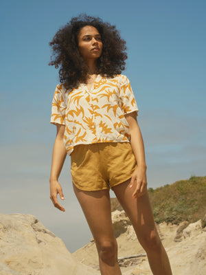 Image of Womens Aloha Shirt in Cut Paper Gold