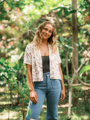 Image of Womens Aloha Shirt in Cut Paper Lavender